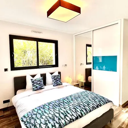 Miroir D'o - Piscine Chauffee *