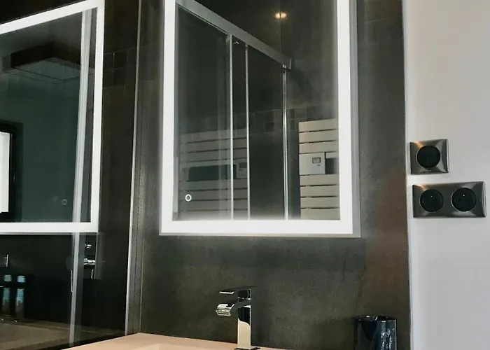 Miroir D'o - Piscine Chauffee *