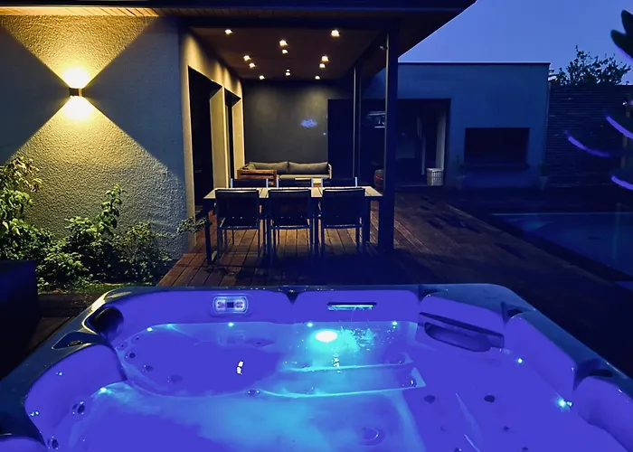 Miroir D'o - Piscine Chauffee Villa *